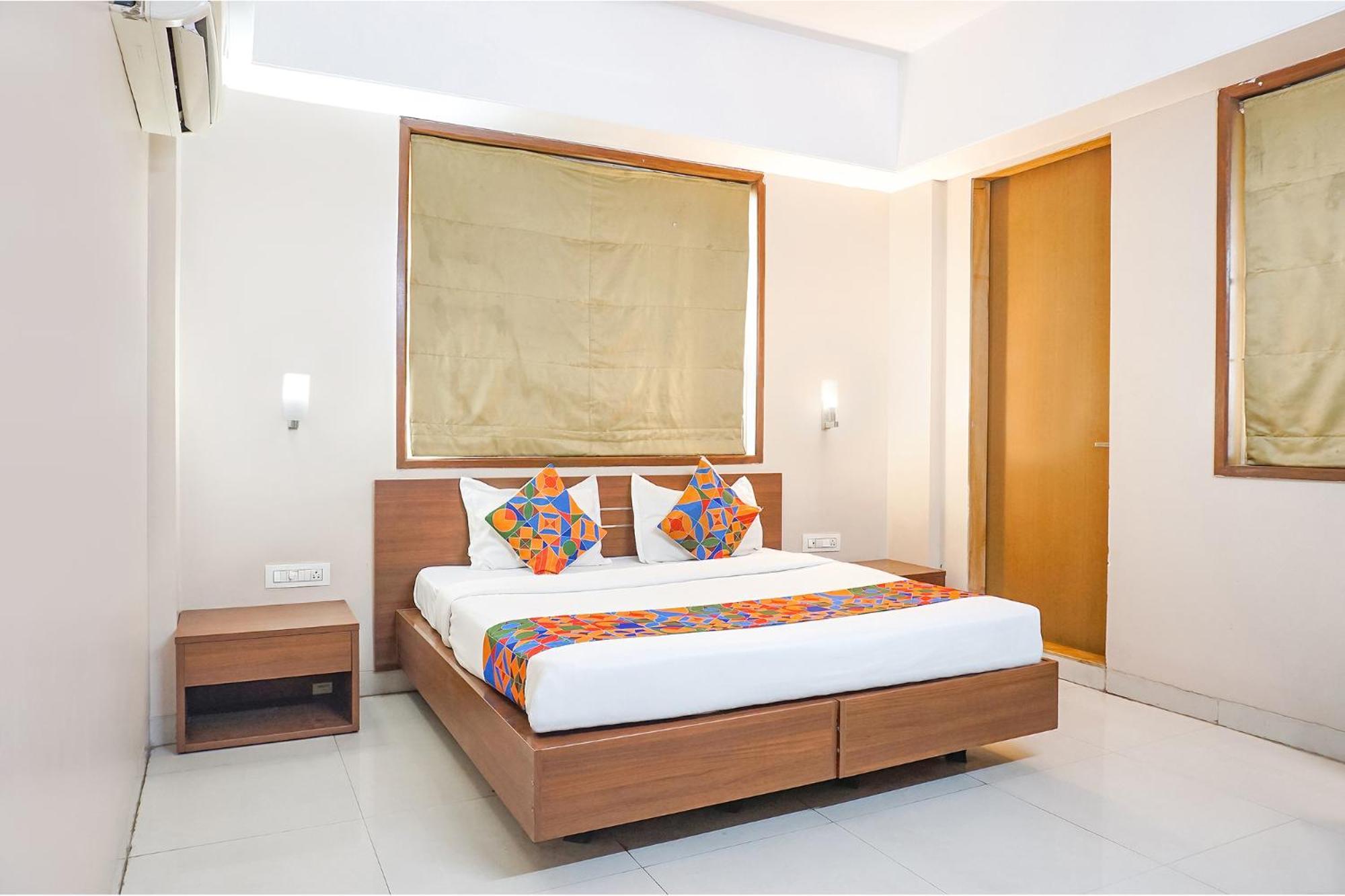 Fabhotel Classic Executive Phursungi Luaran gambar